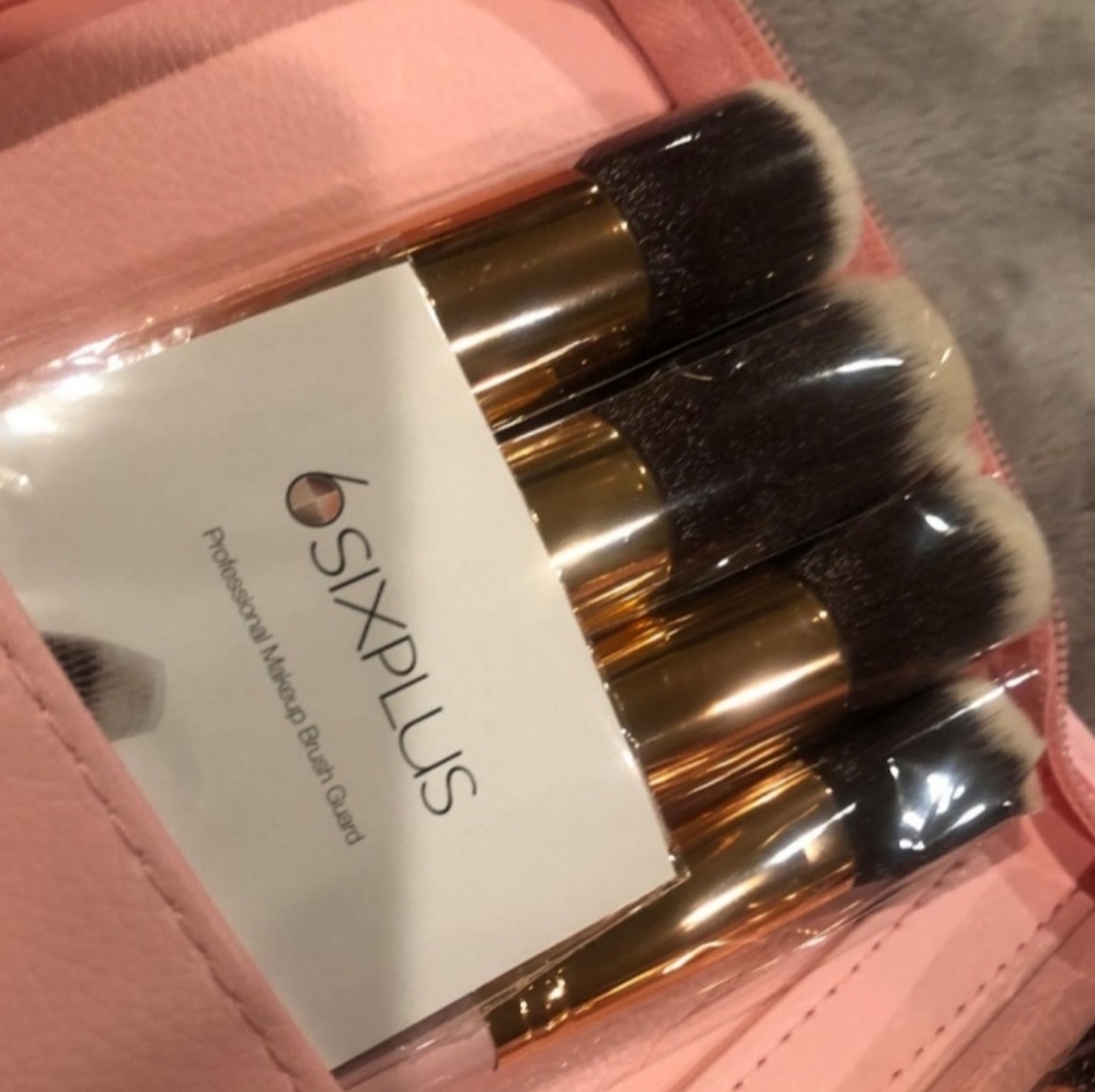 11Pcs Pink Makeup Brushes Professional Makeup Brush Set with Storage Bag（Pink）